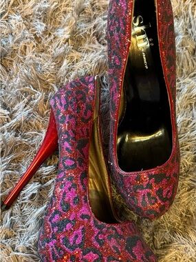 Shi by JOURNEYS Pink and Black Glitter Leopard Stiletto Heels